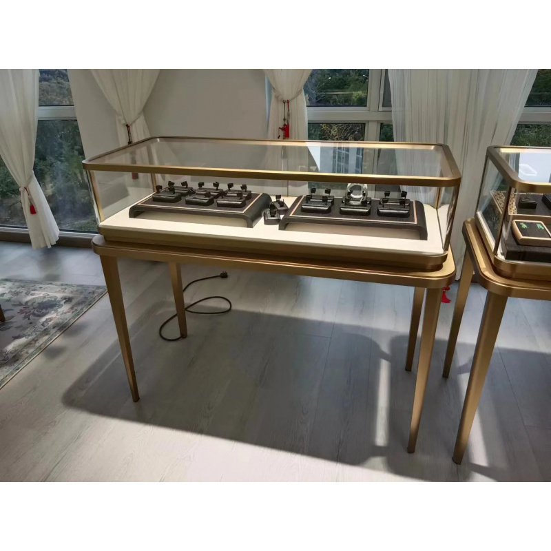Maßgefertigter Luxus-Schmuckst – Furniture Lighting & Decor Magazine Bewertung und Preis